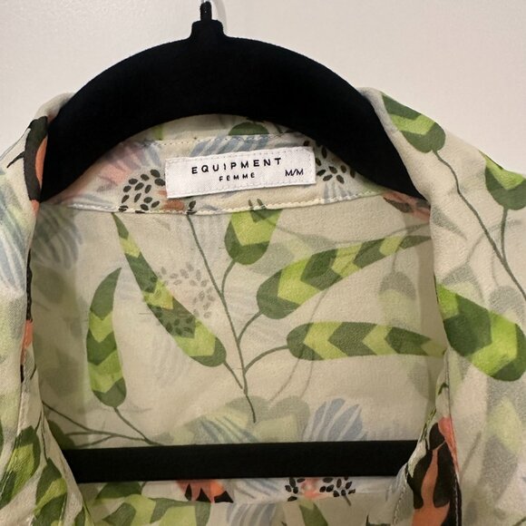 Equipment Silk M Sleeveless Blouse - Picture 3 of 4